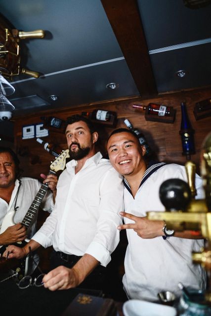Nyc: Gourmet Dinner Cruise With Live Music - Outdoor Deck and Dancing