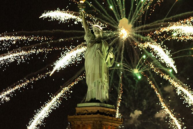 NYC July 4th Fireworks on a Luxury Yacht With Open Bar and Dinner - Convenient Meeting and Departure Details