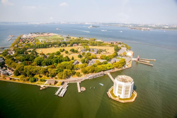 NYC: Manhattan Island All-Inclusive Helicopter Tour - Safety and Precautions