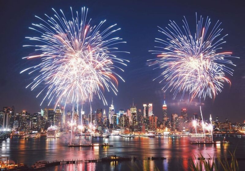 NYC: New Years Eve Buffet Dinner Fireworks Harbor Cruise - Included Amenities