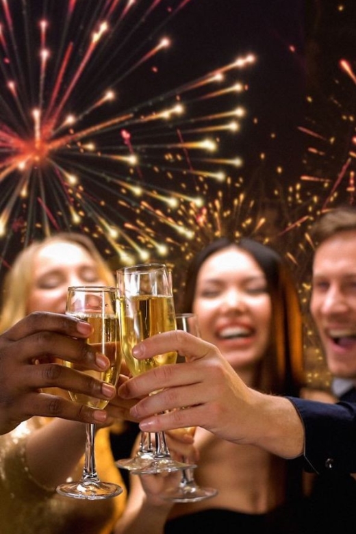 NYC: New Years Eve Buffet Dinner Fireworks Harbor Cruise - Customer Reviews and Ratings