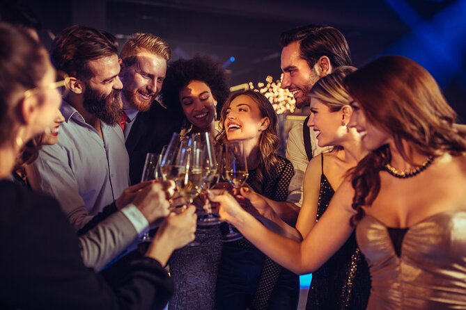 NYC New Years Eve Luxury Bateaux Plated Dinner Cruise - What to Expect on the Cruise