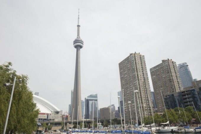 NYC: Niagara Falls, Toronto, Philadelphia & DC 5-Day Tour - Cultural Immersion