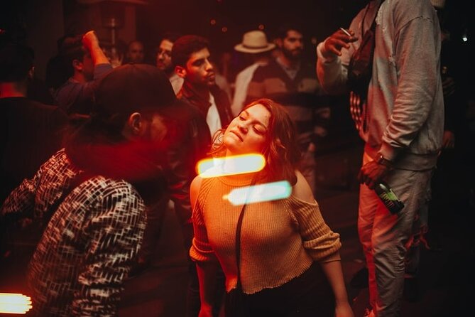 NYC: Party at the Best Rooftops and Clubs in New York City - Complimentary Welcome Drink Experience