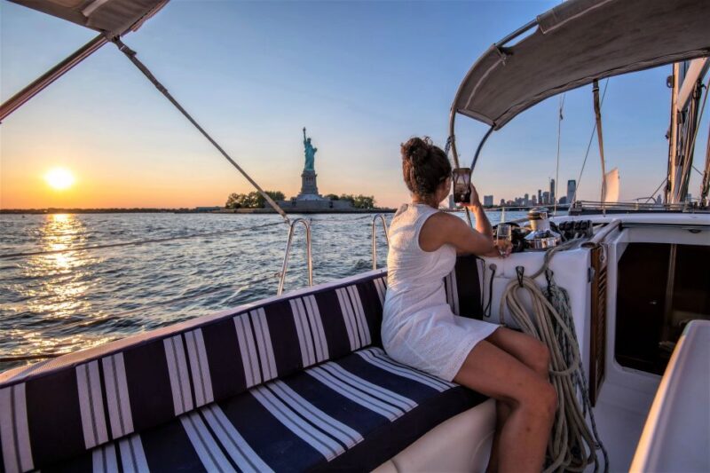 NYC: Private Sailing Tour to Statue of Liberty - Yacht Amenities and Features