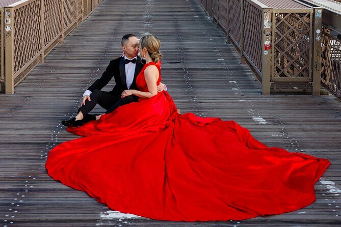 NYC: Professional photoshoot with iconic views - Authentic Traveler Experiences