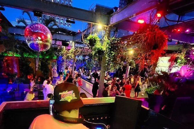NYC Pub Crawl With Rooftop Clubbing Experience - Details and Inclusions