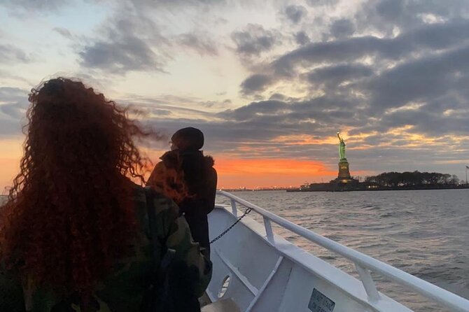 NYC Skyline Lights Happy Hour and Cash Bar - Accessibility and Regulations