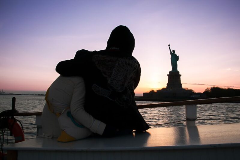 Nyc: Statue of Liberty Day Sail With Onboard Bar - Key Points