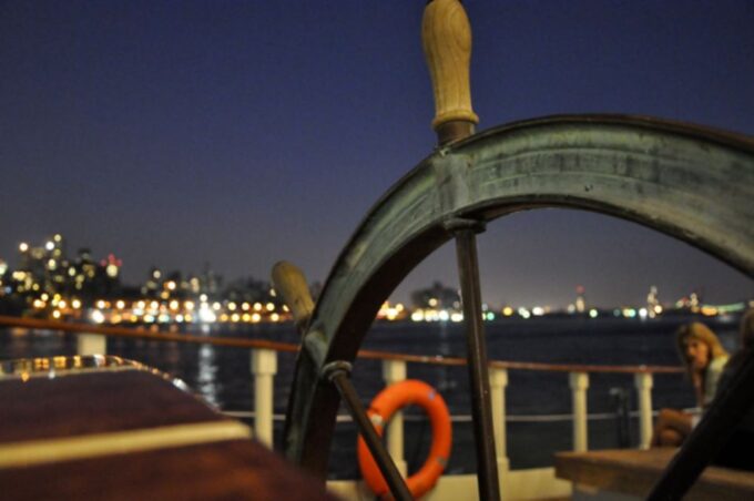 Nyc: Statue of Liberty Day Sail With Onboard Bar - Customer Feedback