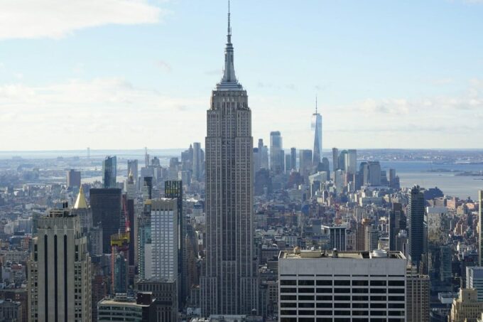 NYC Up The Empire State Building & 3h Manhattan Walking Tour - Cultural Insights in Neighborhoods