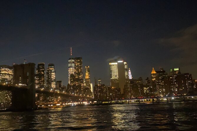 NYC: Valentines Day Sunset Cruise With Buffet Dinner - Cruise Capacity