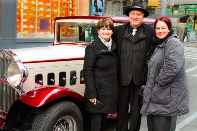 NYC: Vintage Car Midtown Manhattan Tour - Historical Insights and Anecdotes