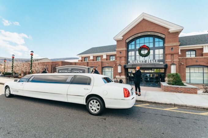 NYC: Woodbury Common Premium Outlets Private Transfer - Luxury Amenities