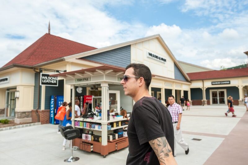 NYC: Woodbury Commons Outlet Mall Shopping Tour - Shopping Experience