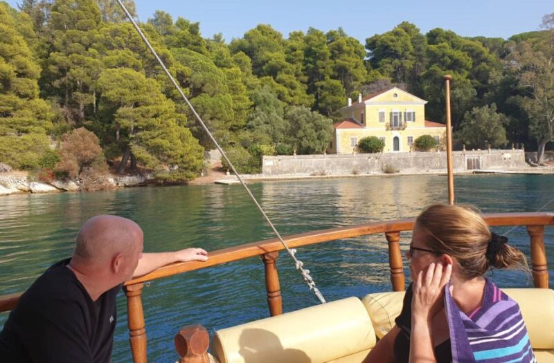 Nydri: Island-Hopping Boat Cruise With Lunch and Drinks - Overview of the Cruise