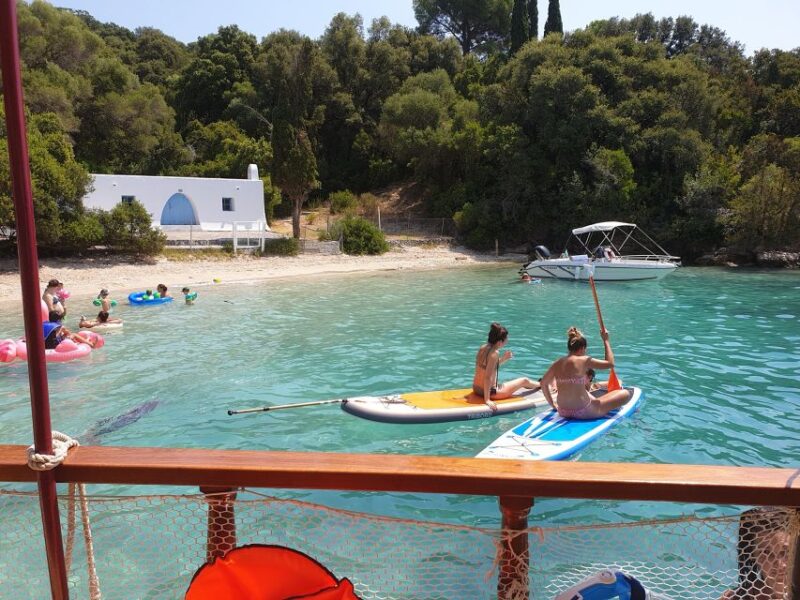 Nydri: Island-Hopping Boat Cruise With Lunch and Drinks - Lunch and Beverages Included