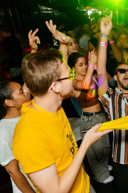 NYE Lisbon: New Years Eve Pub Crawl - Experience Highlights