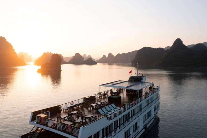 NYNA Travel: 5D4N Hanoi – Quang Phu Cau – Ninh Binh – Halong - Discovering Ninh Binh and Ha Long Bay