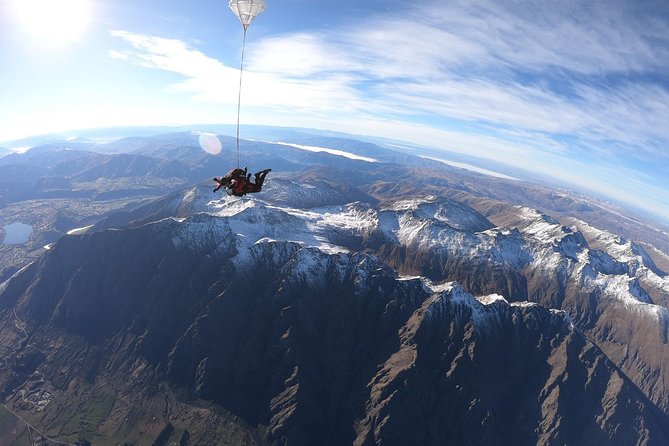 NZONE Skydive Queenstown - Exhilarating Freefall