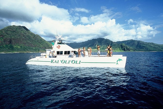 Oahu Catamaran Cruise: Wildlife, Snorkeling and a Hawaiian Meal - Pickup and Transportation