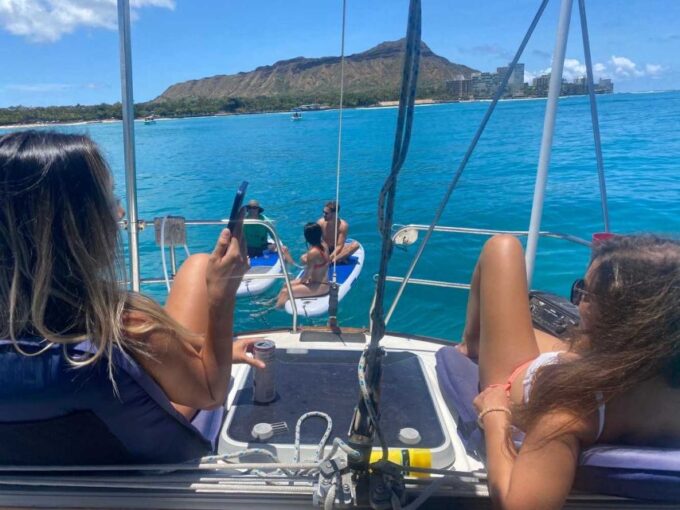 Oahu: Diamond Head Sail - Booking and Cancellation