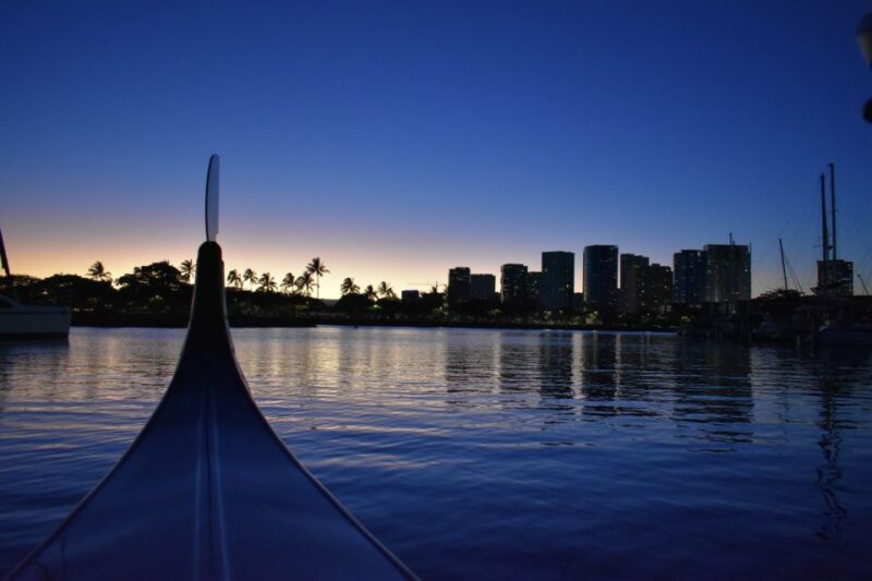 Oahu: Fireworks Cruise - Ultimate Luxury Gondola With Drinks - Itinerary and Highlights