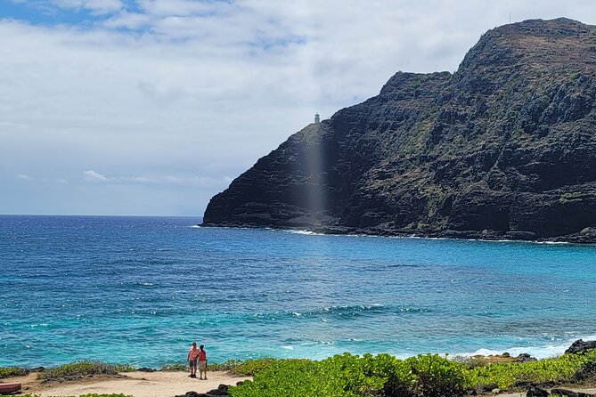 Oahu Fun Circle Island Tour With Pickup - Indulging in Kahuku Cuisine
