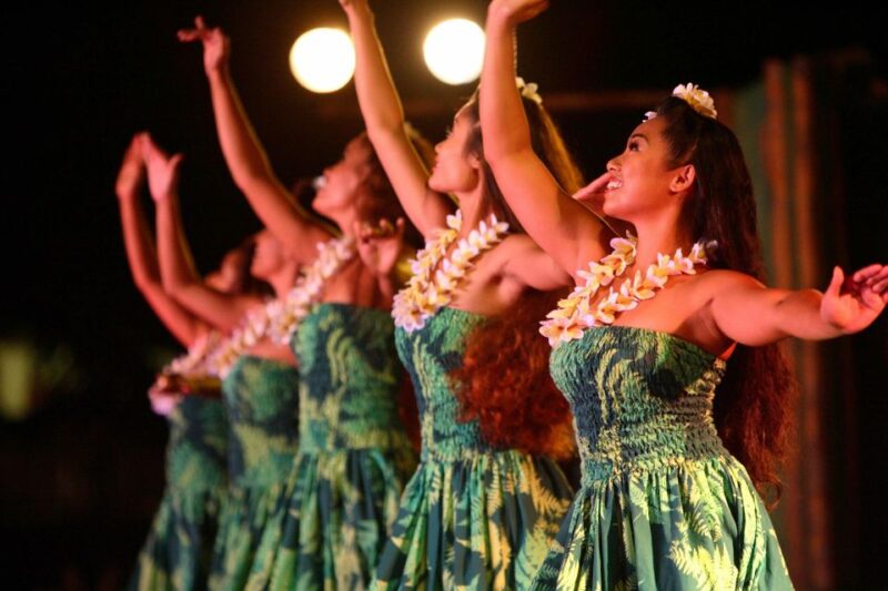 Oahu: Germaines Traditional Luau Show & Buffet Dinner - Participant Information