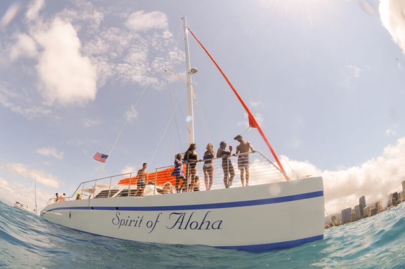 Oahu: Hilton Hawaiian Village Snorkel Tour - Private Island Reef
