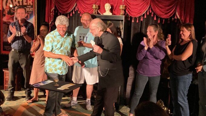 Oahu: Hilton Waikiki Beach Hotel Magical Mystery Show - Customer Reviews