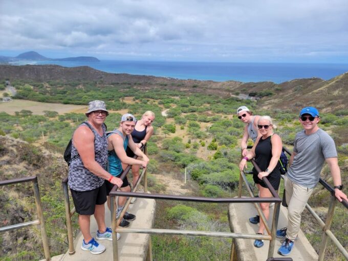 Oahu: Honolulu E-Bike Ride and Diamond Head Hike - Exploring Waikiki by E-Bike