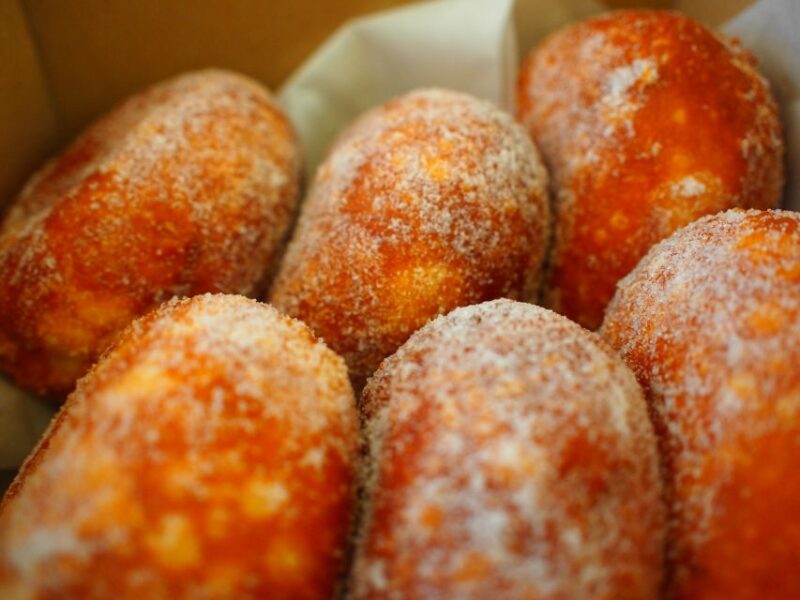 Oahu: Honolulu to Diamond Head Shuttle With Malasada - Included Amenities