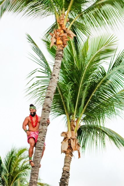 Oahu: Ka Moana Luau Dinner and Show at Aloha Tower - Experience Highlights