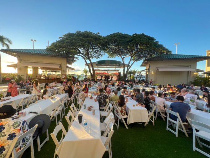 Oahu: Ka Moana Luau Dinner and Show at Aloha Tower - Booking and Cancellation Policy