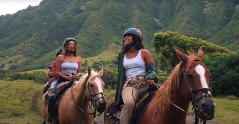 Oahu: Kualoa Hills and Valleys Horseback Riding Tour - Inclusions