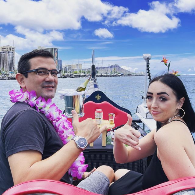 Oahu: Luxury Gondola Cruise With Drinks and Pastries - Gondolier Service