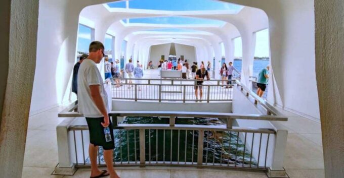 Oahu: Pearl Harbor and Historic Honolulu Half Day - Dress Code and Bags