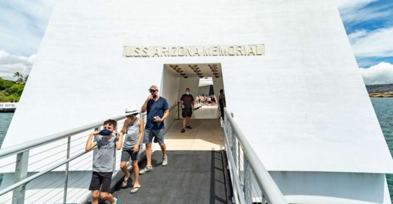 Oahu: Pearl Harbor Battleships Group Tour - Inclusions