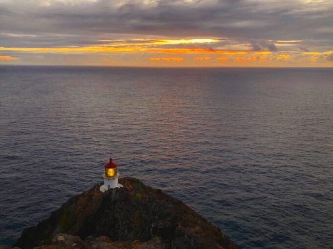 Oahu: Sunrise Hiking & East Side Makapuu Lighththouse - Whale Watching Opportunity