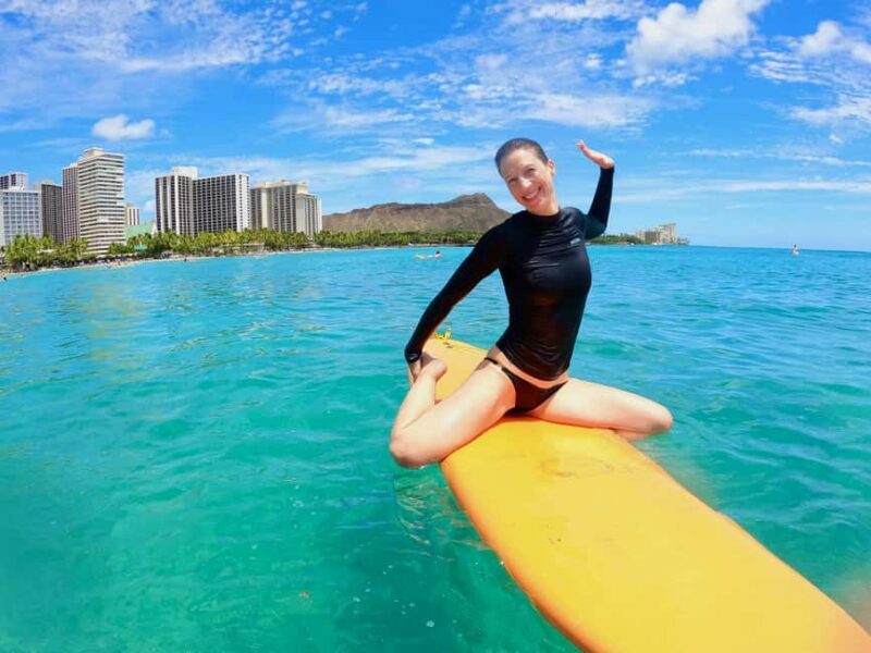 Oahu: Waikiki Beginner Private Surf Lesson- Female Guide - The Instructor: Experienced, Patient, and Supportive