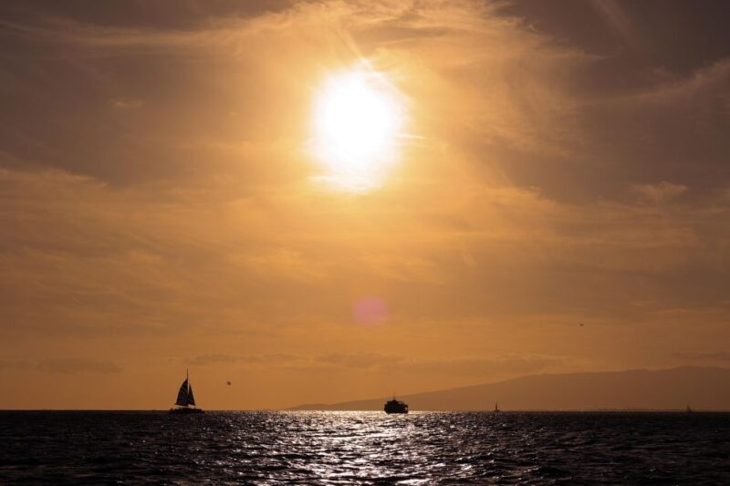 Oahu: Waikiki BYOB Sunset Cruise - Participant Information