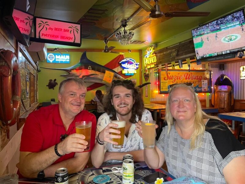 Oahu: Waikiki History Tour Pub Crawl - Experience Highlights