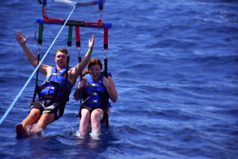 Oahu: Waikiki Parasailing - Inclusions