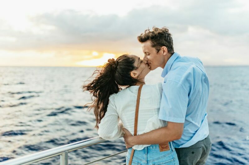 Oahu: Waikiki Sunset Catamaran Cocktail Cruise - Authenticity and Reviews: What Travelers Say