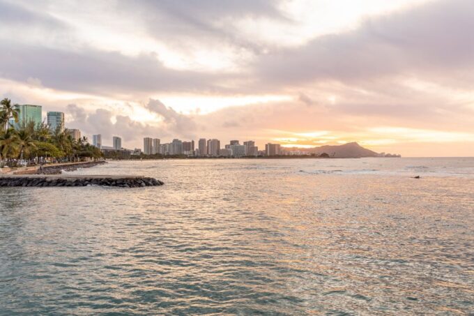 Oahu: Waikiki Turtle Canyons Cruise and Snorkel Excursion - What to Bring and Expect
