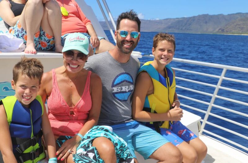 Oahu: Waikiki Whale Watching Tour-Donut and Coffee Included - Participant Information