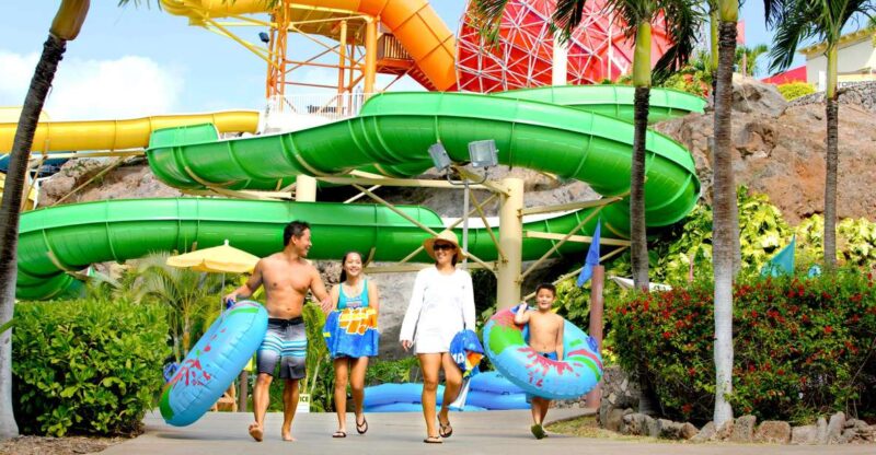 Oahu: Wet N Wild Waterpark Ticket With Waikiki Transport - Transportation Details and Pickup Locations
