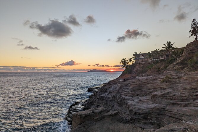Oahus Majestic Cliffside Sunset Tour: Breathtaking Ocean Views - Unique Sightings and Local Insights