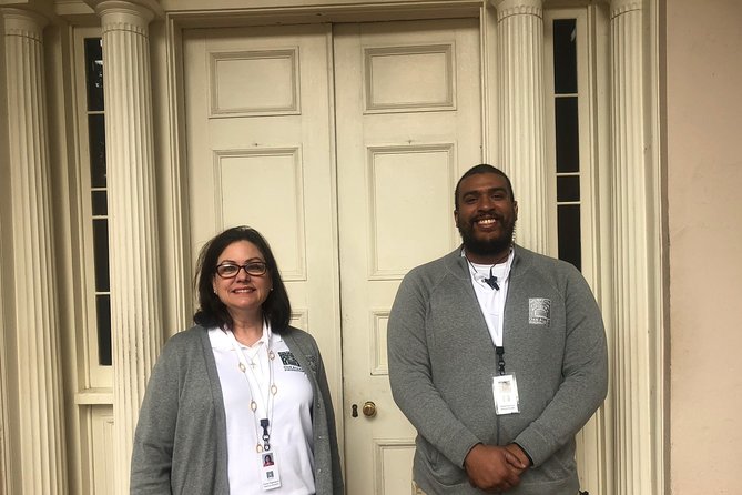 Oak Alley Plantation Tour With Transportation From New Orleans - Exploring the Grounds